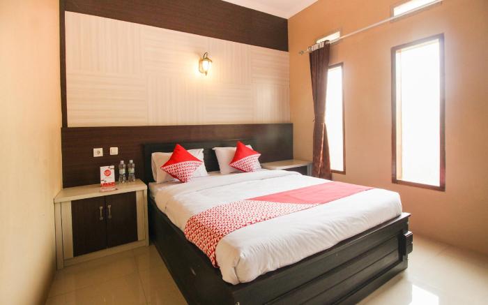 OYO 820 Abad Baru Hotel