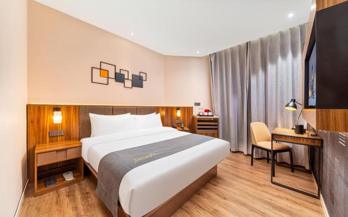 Home Inn Plus Harbin Central Street HIT Xinyang Road Airport Bus Station