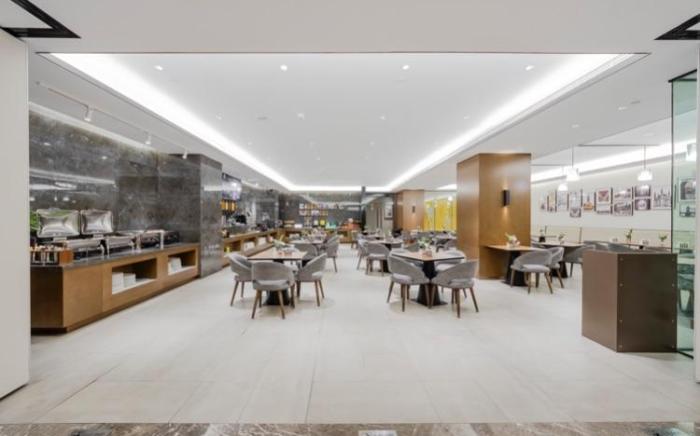 Home Inn Plus Wuxi Railway Station Shenglimen Metro Station