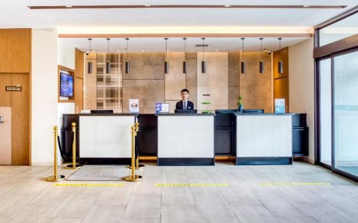 Home Inn Plus Changchun Convention and Exhibition Center Century Square