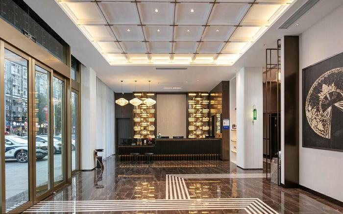 Jinjiang Metropolo Hotel Honghu Yusha Road