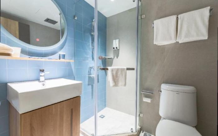 Home Inn Neo Ningbo Airport Shiqi Metro Station