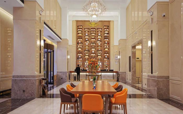 Vienna International Hotel Changning One Center Plaza