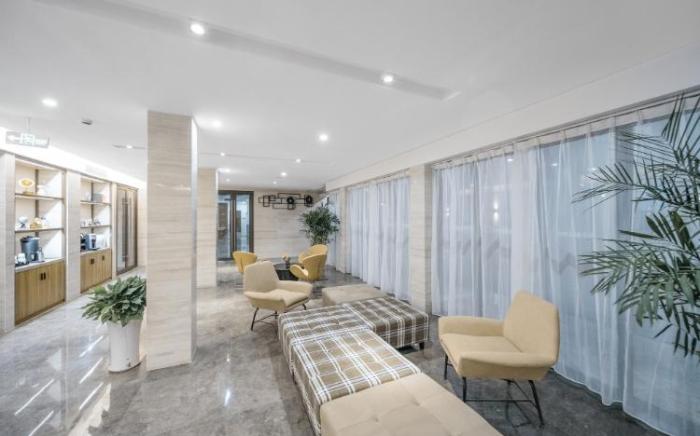 Home Inn Plus Huzhou Normal College Meidiya Plaza