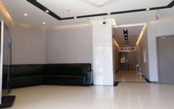 Home Inn Nanchang Bayi Square 2nd Affiliated Hospital