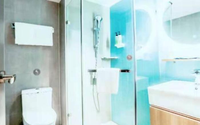 Home Inn Neo Urumqi Beijing South Road Railway Bureau Metro Station