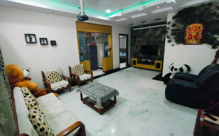 Terrace Jewel: Lavish 2BHK Pent with All Comforts!