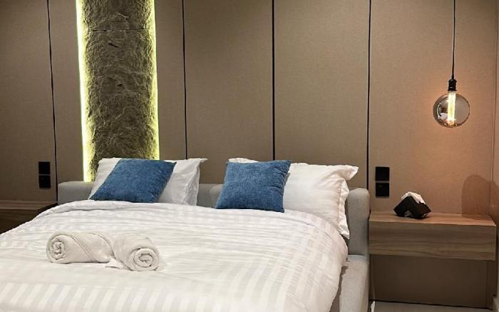 Executive Suite Modern 32