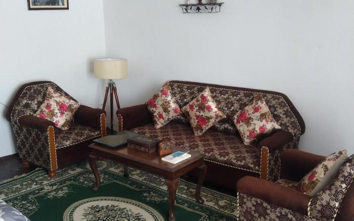 Quaint wood cottage 1 -Sherpa Khangba