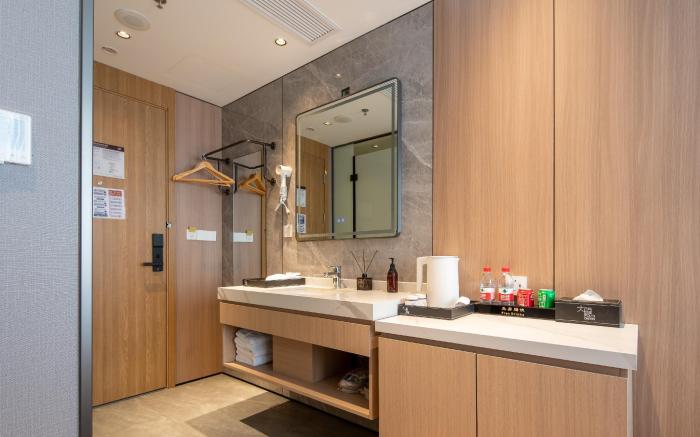 Dayin Hotel  - Shanghai Hongqiao Airport Beixinjing Metro Station Branch