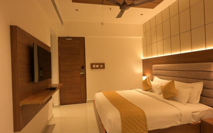 Hotel Sahana Grand