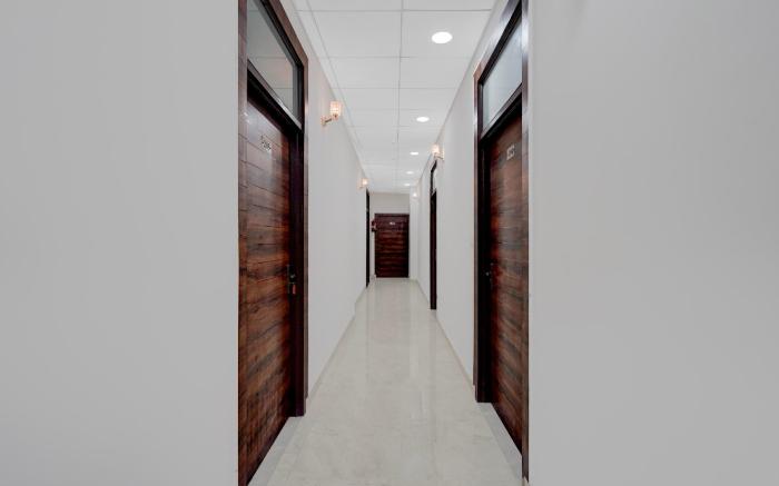 Hotel O THE GOMTI GLITZ