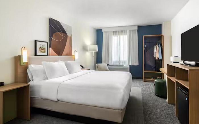 Spark by Hilton Montreal Midtown