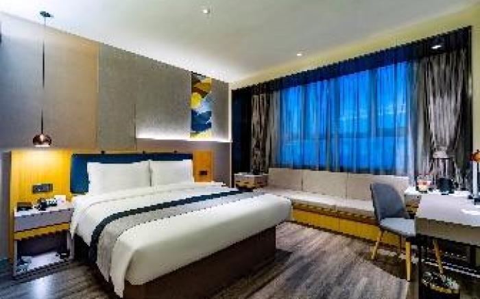 Home Inn Style Urumqi Xinbeiyuanchun Pingchuan Road Metro Station