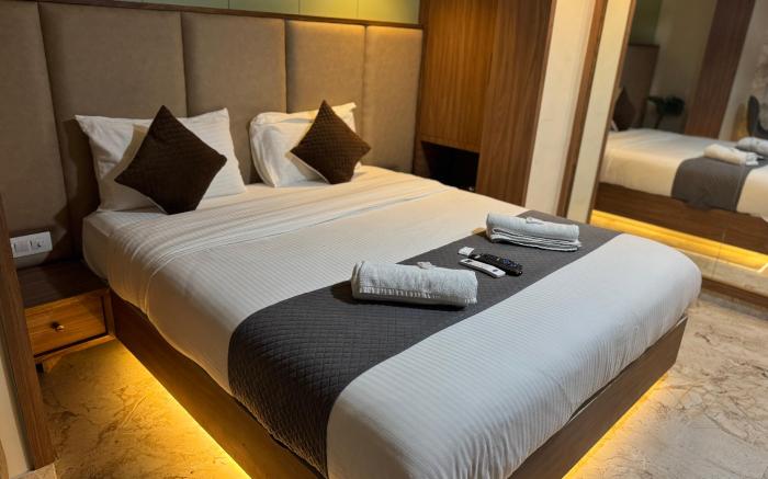 Hotel Ratna Paradise Thane West