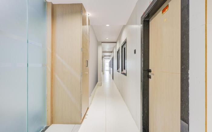 Hotel O jalsha Pandit Dindayal Upadhyay Indoor Stadium