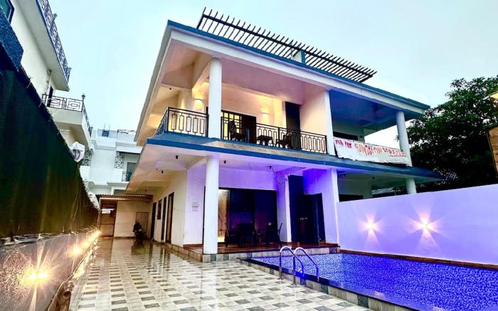 Nature's ecstasy
(Naqsh villa)