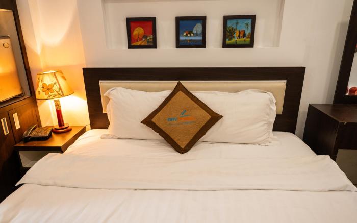 Bay Luxury Chariot Hotel