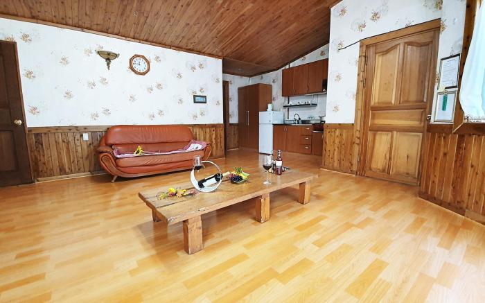 Jeju Parkvillade Pension