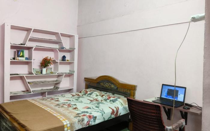 AC bedroom with private entrance@Gardenvilla, Hyd.