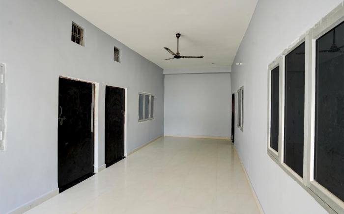 Hotel O Raj Palace