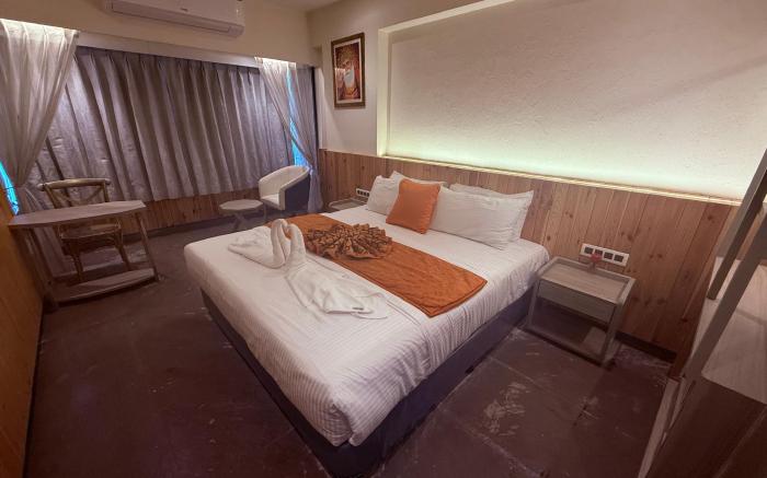 Ikonic Hotel - Bhushi Dam Lonavala