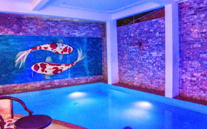 DK’s Backpacker Hotel