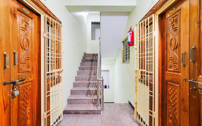 Hotel O PS5 Home Stay