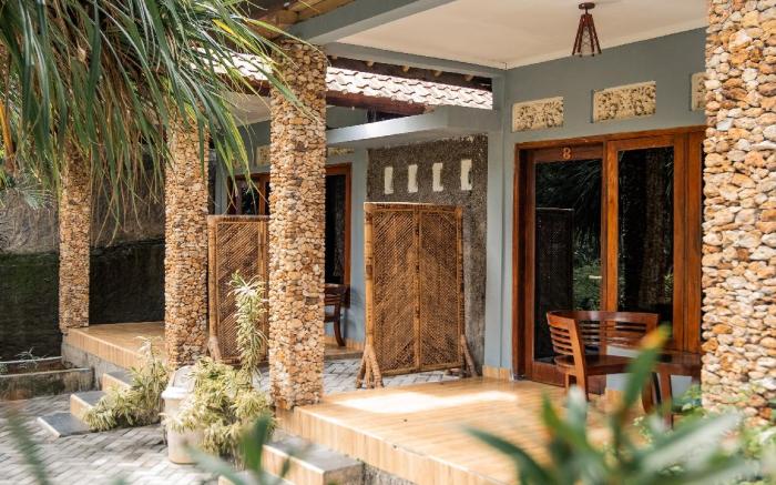 Yoki's Bungalows