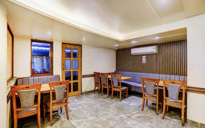FabHotel Ratna Regency