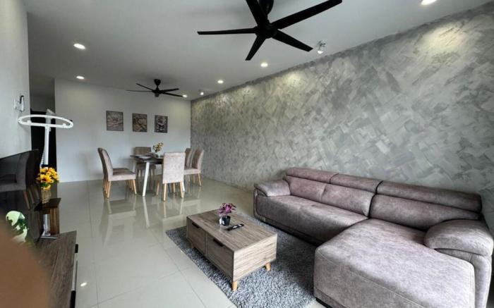 Deluxe Family Suite 10 Pax at Ipoh By Inn Lux