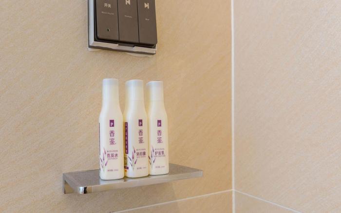 Lavande Hotel Daxing Airport New City Subway Station