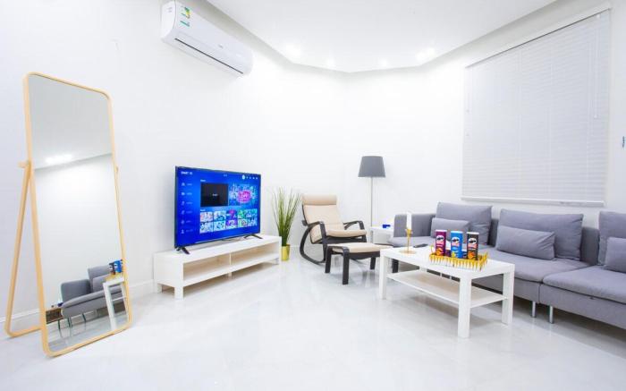 Studio with side entrance and self check-in (1)