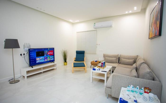 Apartment with side entrance and self check-in (3)