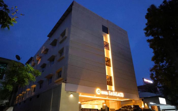 Hotel Le Palace