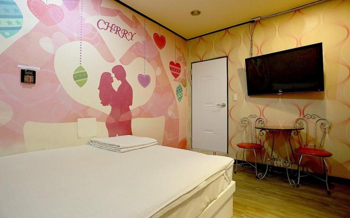 Hoegi Cherry Motel