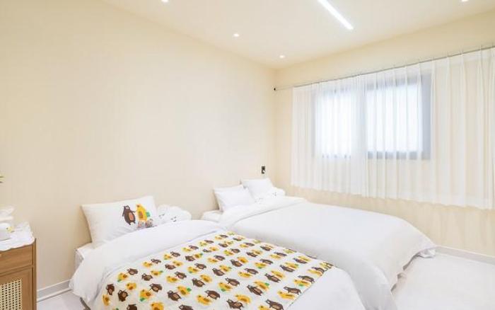 Chilwol Kids Pool Villa Namhae Geumsong Branch