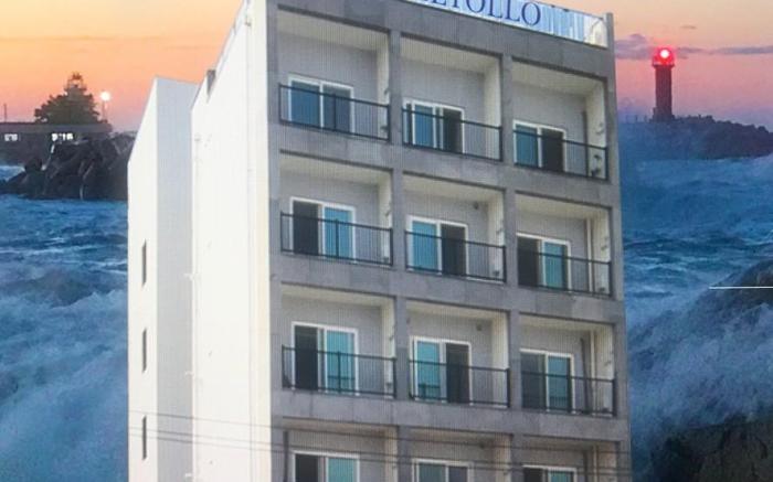 Yolo Hotel & Pension