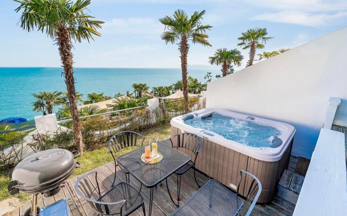 Namhae Marinepia Spa & Pool Villa