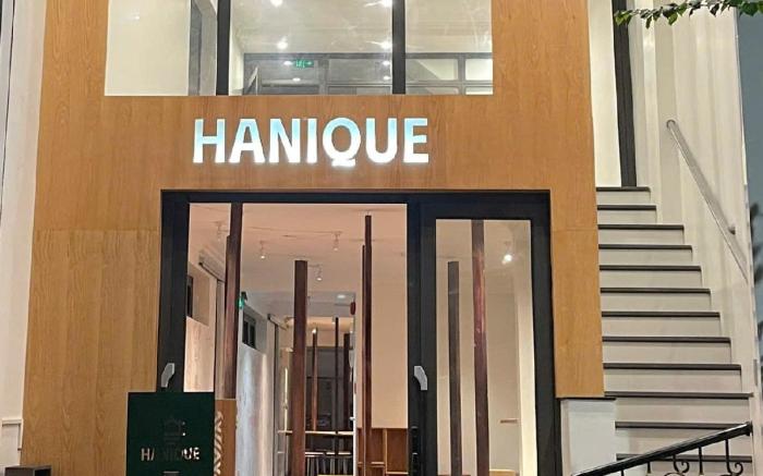 Hanique Cafe and Stay