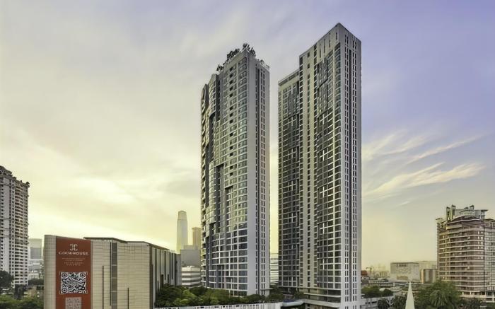 The Robertson Residences Free Gym & Pool