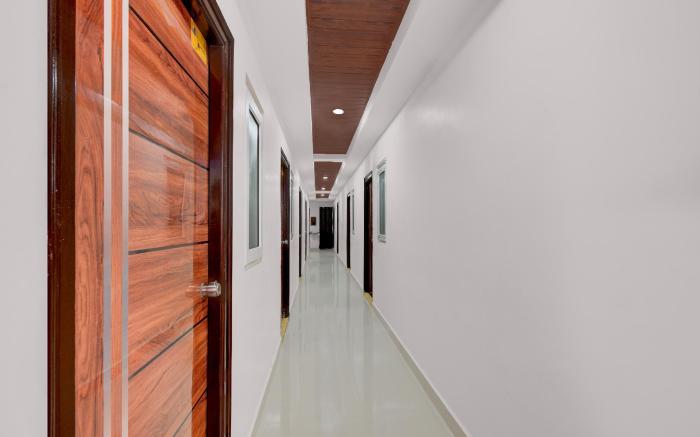 Hotel O De' BVL Grand