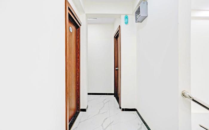 Collection O Lodha Experia Mall Dombiwali Formerly RR Suites