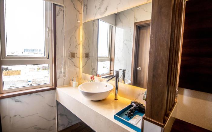Gold Apartment Center  By Haviland