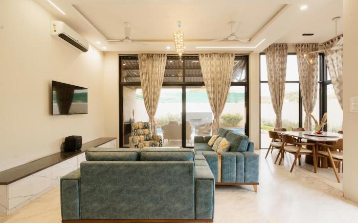 Aaramghar Stays - 4BR Pool Villa Serene II