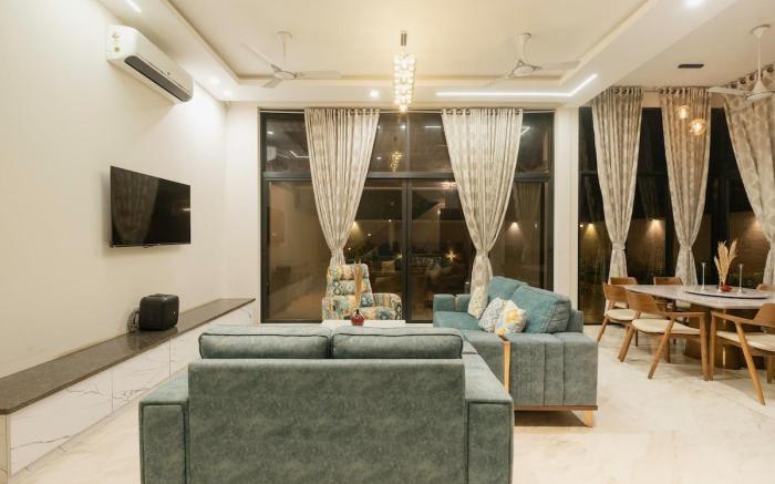 Aaramghar Stays - 4BR Pool Villa Serene II