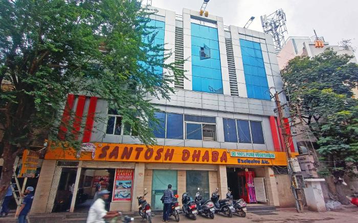 Hotel Santosh Castle