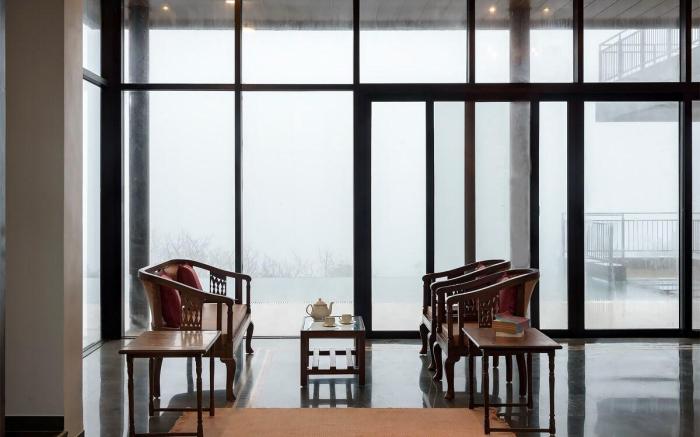 SaffronStays Falcon Hills: 6BHK Veg Luxury Haven