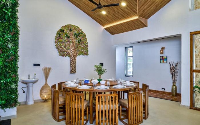 SaffronStays Eagle’s Span | Hillview Pool Villa Pa