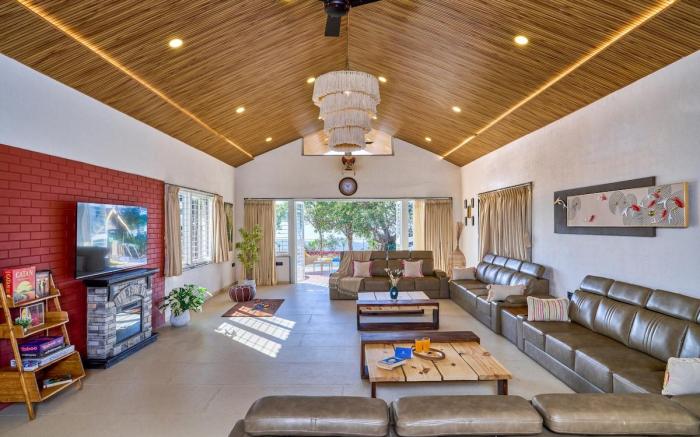 SaffronStays Eagle’s Span | Hillview Pool Villa Pa